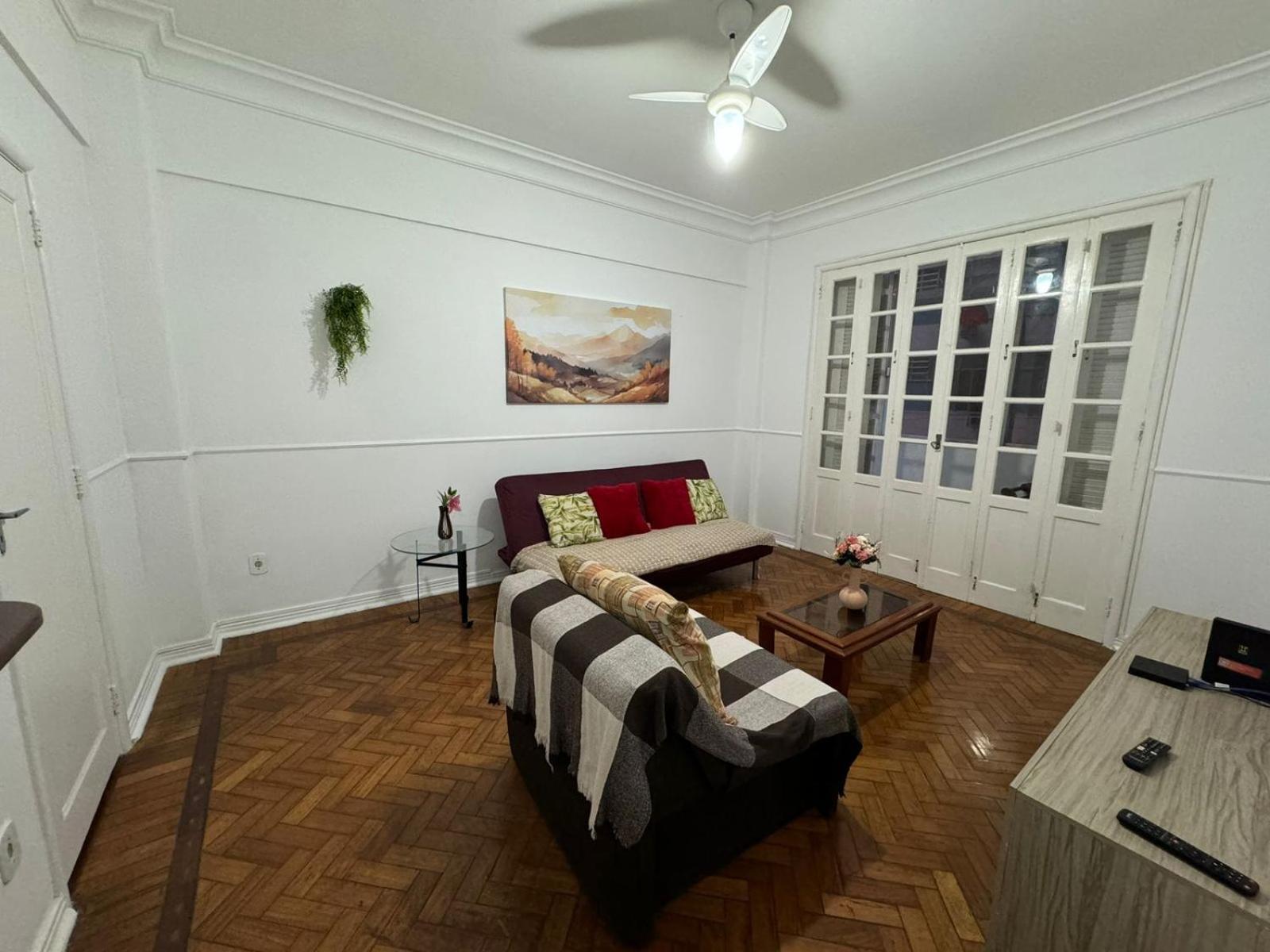 Otimo A 50 Metros Da D F 242 Ap201a Apartamento