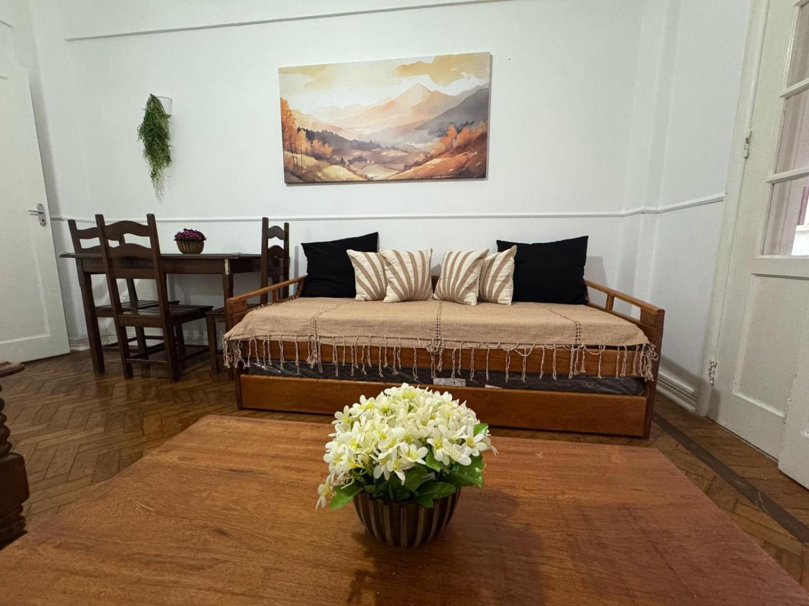 Apartamento Otimo A 50 Metros Da D F 242 Ap201a